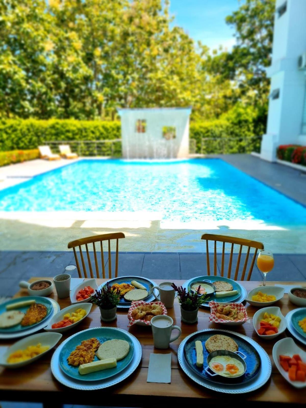 Hotel Puerto Triunfo Doradal 외부 사진