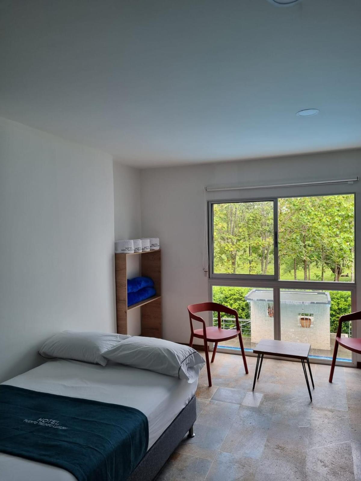 Hotel Puerto Triunfo Doradal 외부 사진