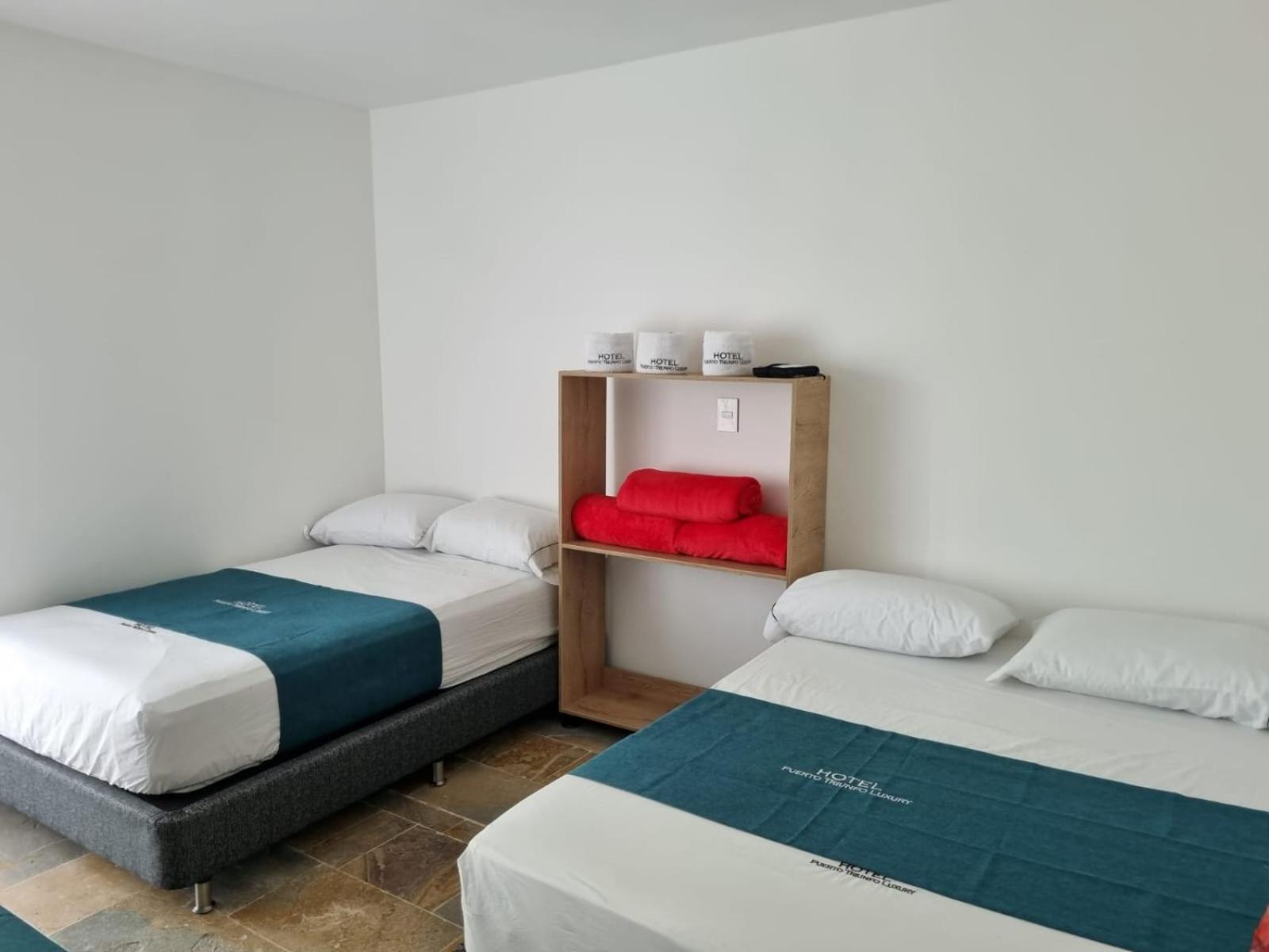 Hotel Puerto Triunfo Doradal 외부 사진