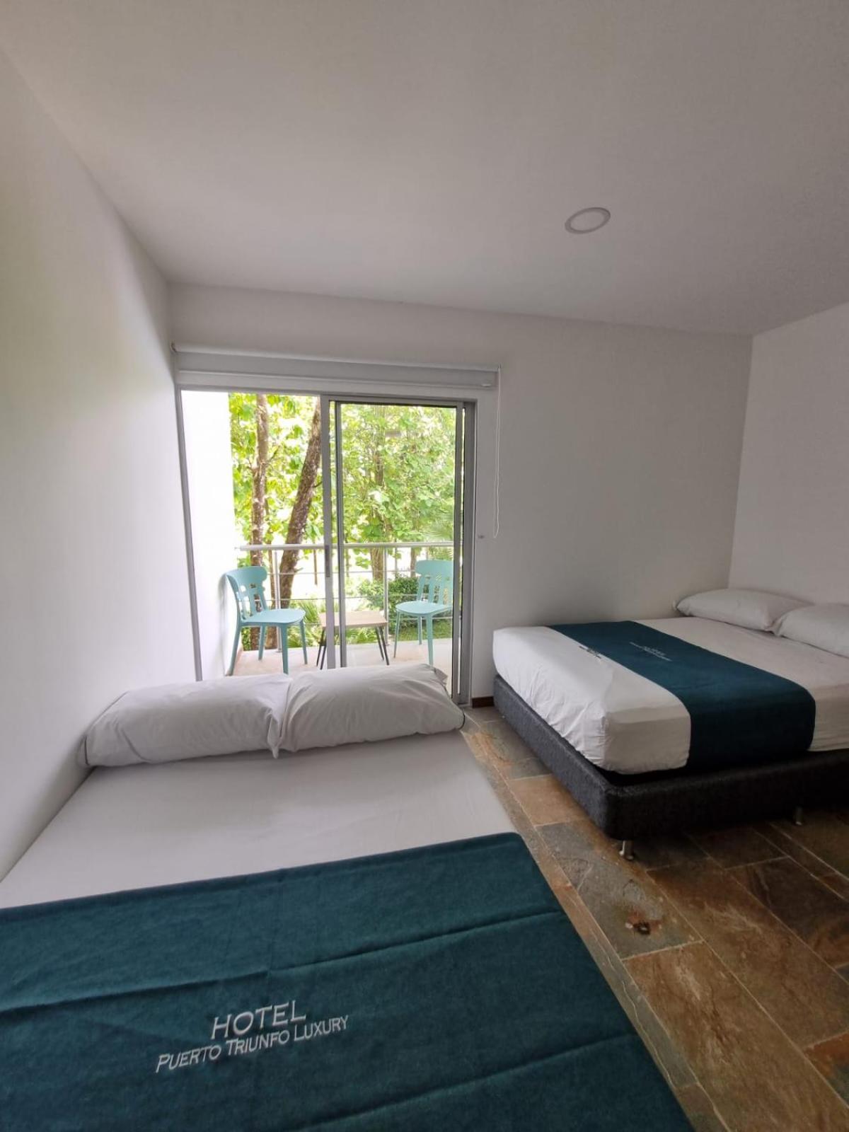 Hotel Puerto Triunfo Doradal 외부 사진